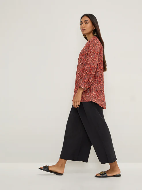 301000941RED_1.webp Utsa Red Floral Patterned Straight Kurti - Image 1