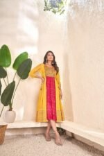 Women Foli Print Cotton Kurtis - Image 3