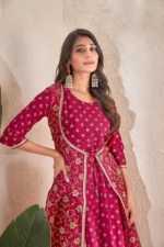 Women Foli Print Cotton Kurti - Image 2