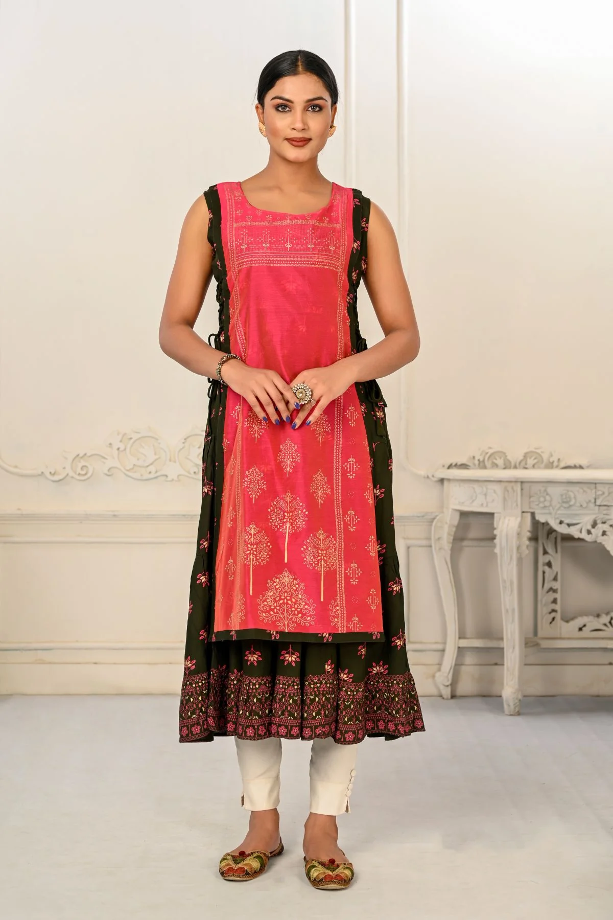 DSC8927.webp 2 Layered Inner Cotton And Outward Jacket Chanderi Kurti For Women - Image 1