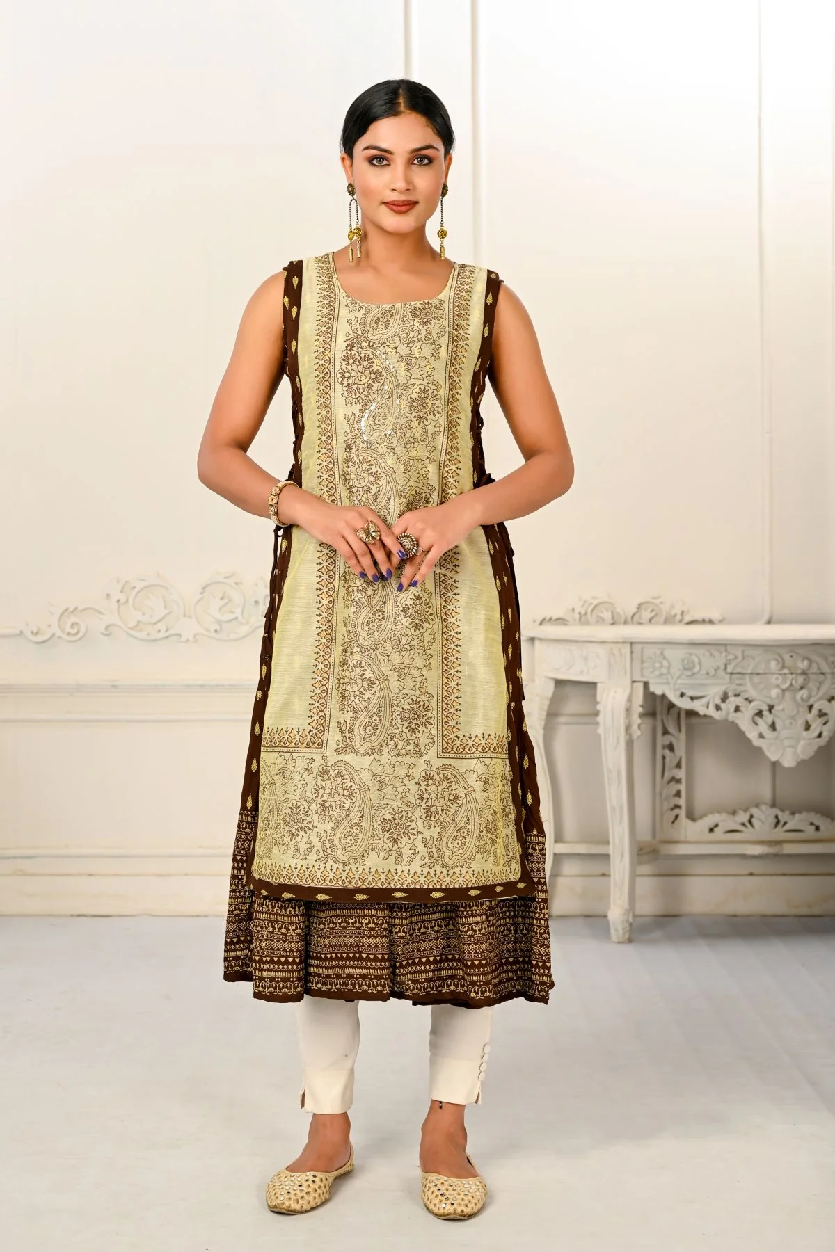 DSC9146.webp 2 Layered Inner Cotton And Outward Jacket Chanderi Kurti For Women - Image 1