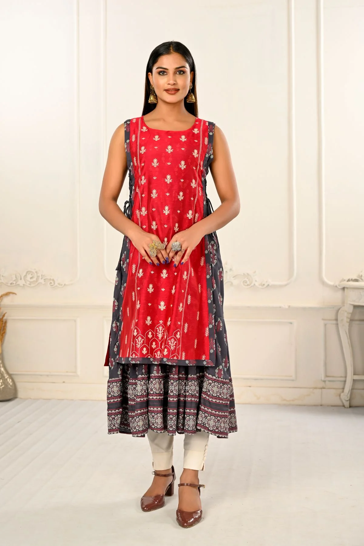 DSC9459copy.webp 2 Layered Inner Cotton And Outward Jacket Chanderi Kurti For Women - Image 1