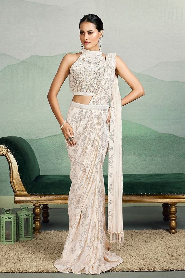 0144463_outstanding-georgette-designer-saree-for-party-and-reception_900.jpeg Outstanding Georgette Designer Saree for Party and Reception - Image 1